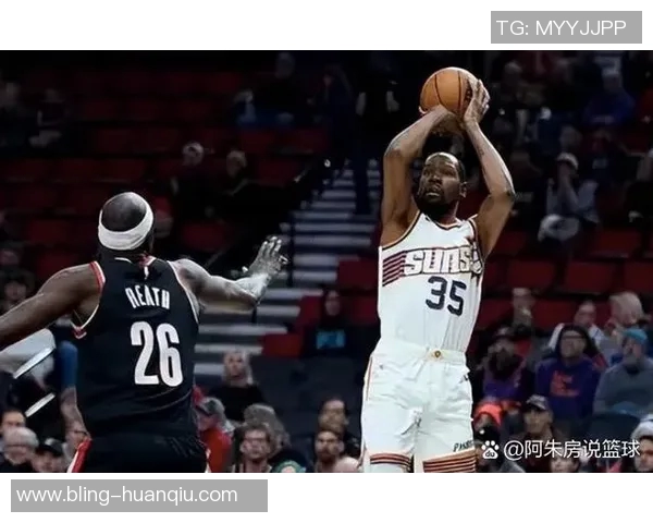 比尔首场比赛表现出色上半场完美命中率贡献12分2篮板正负值5